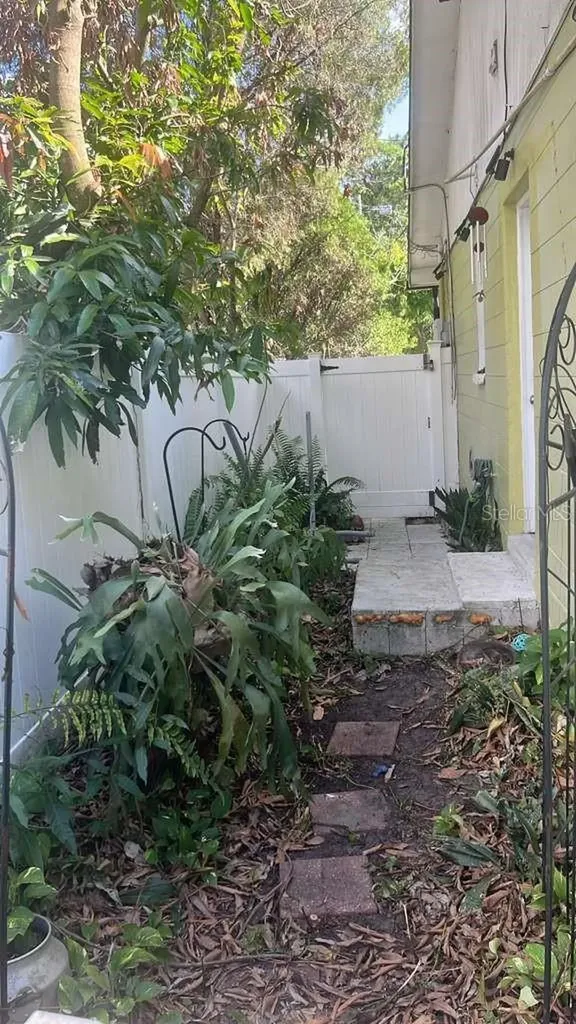 4912 E Serena Drive Tampa FL 33617