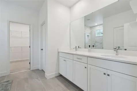 7573 Estuary Lake Loop Celebration FL 34747
