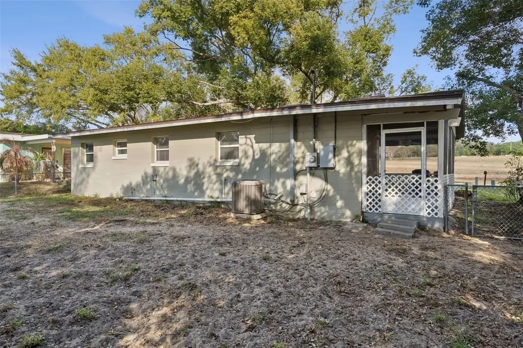 902 S Galena Avenue Minneola FL 34715