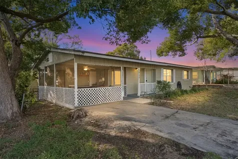 902 S Galena Avenue Minneola FL 34715