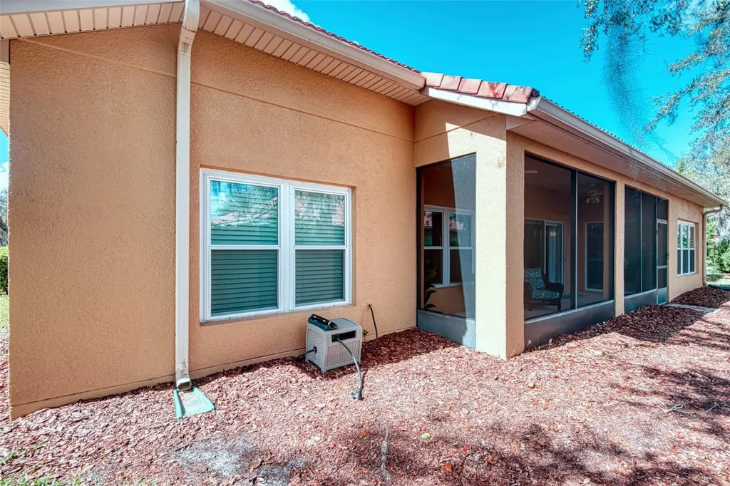 93 Oak Leaf Drive Poinciana FL 34759
