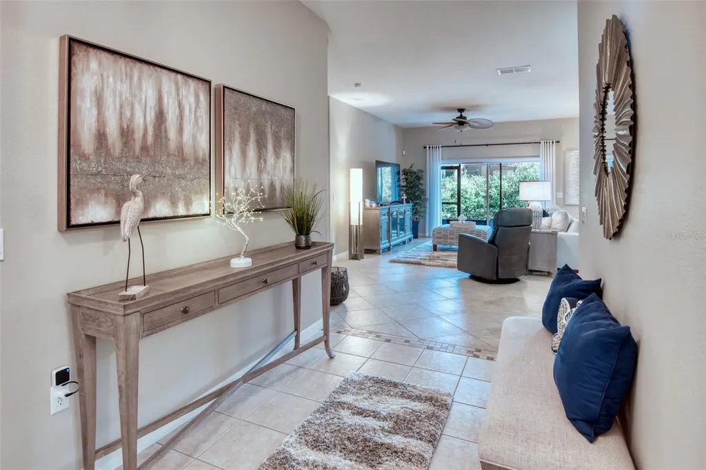 93 Oak Leaf Drive Poinciana FL 34759