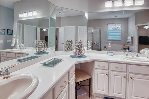 93 Oak Leaf Drive Poinciana FL 34759