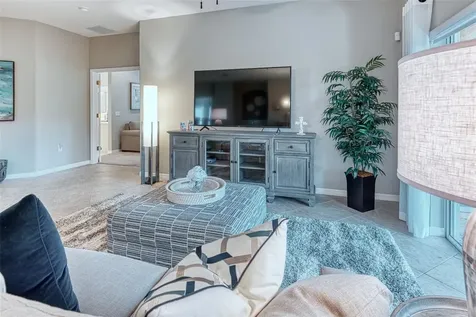 93 Oak Leaf Drive Poinciana FL 34759