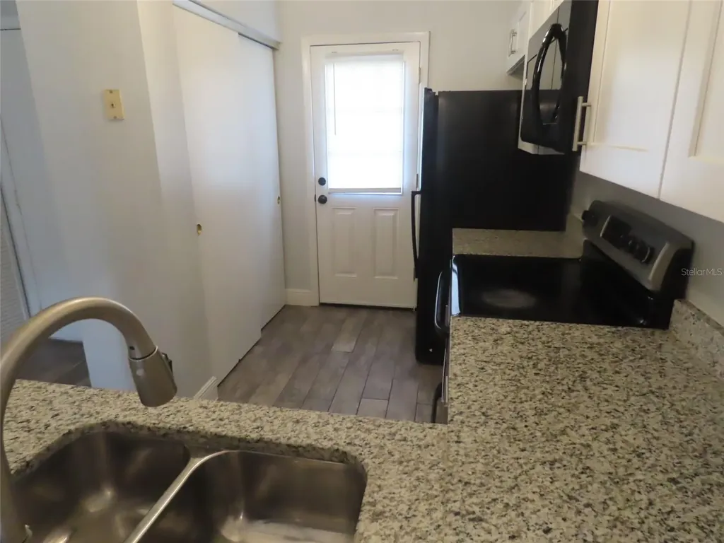 104 Creekside Way Orlando FL 32824