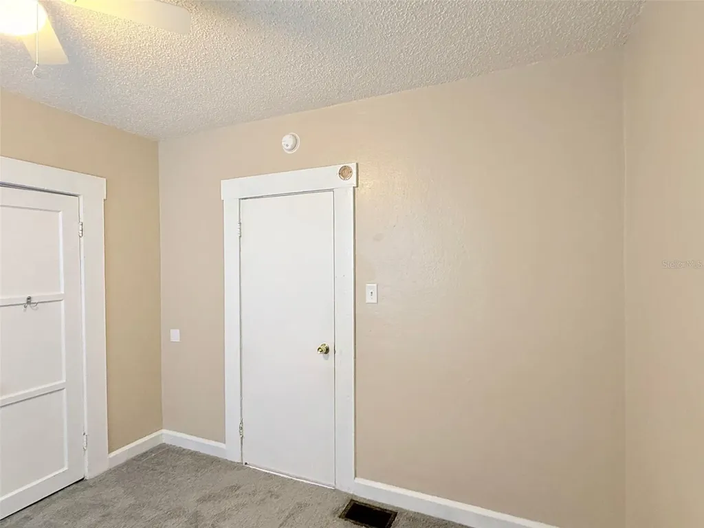 2609 4th Street S St Petersburg FL 33705
