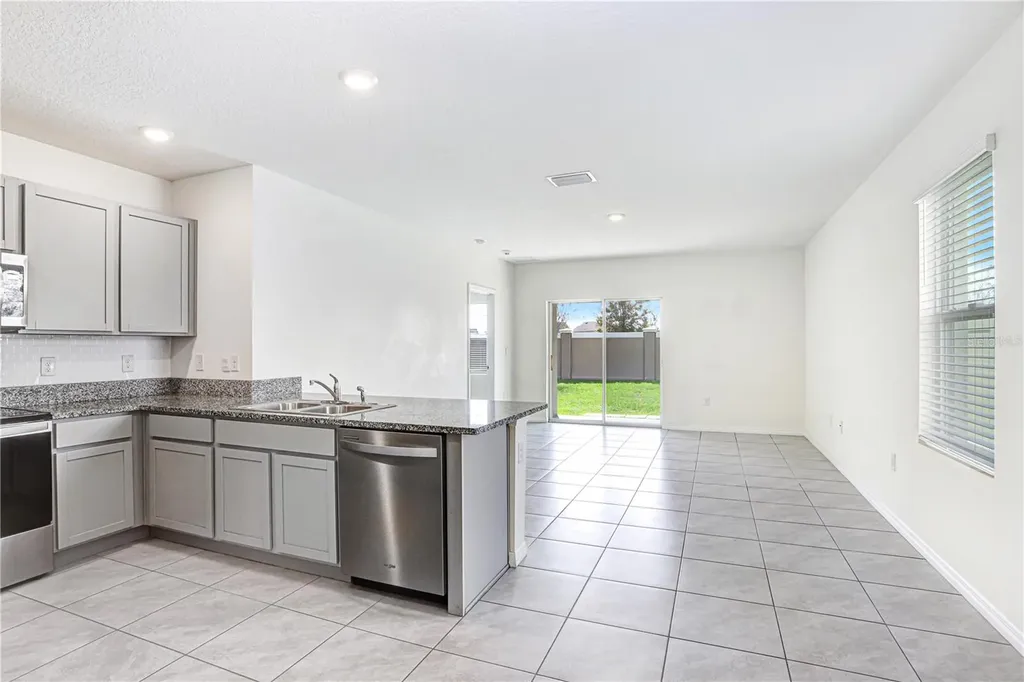 31210 Penny Surf Loop Wesley Chapel FL 33545
