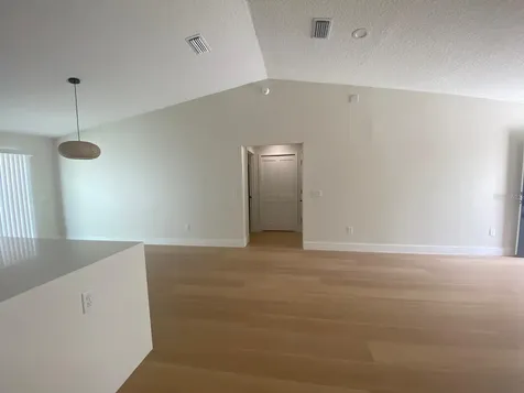895 S Cedar Avenue Orange City FL 32763