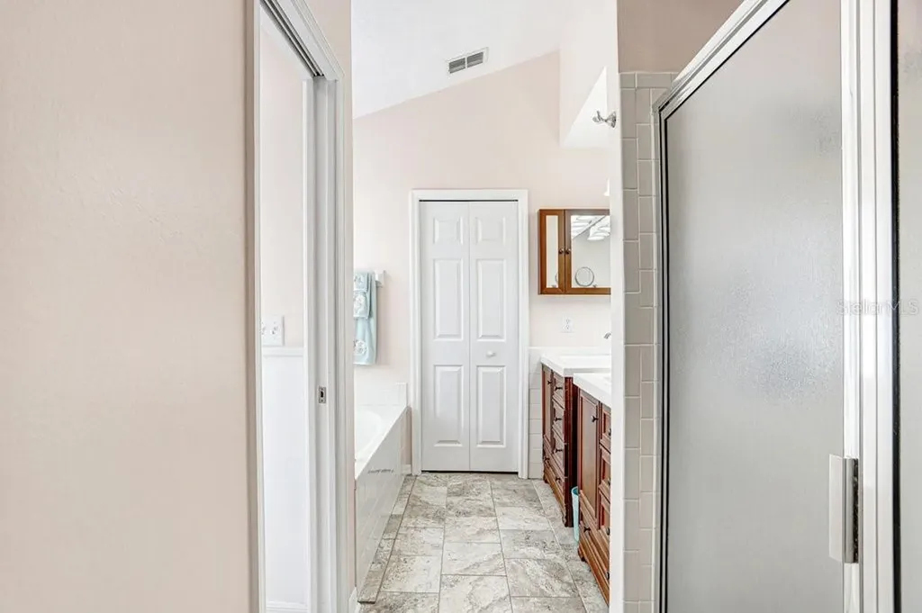 28912 Burke Mill Place Wesley Chapel FL 33545