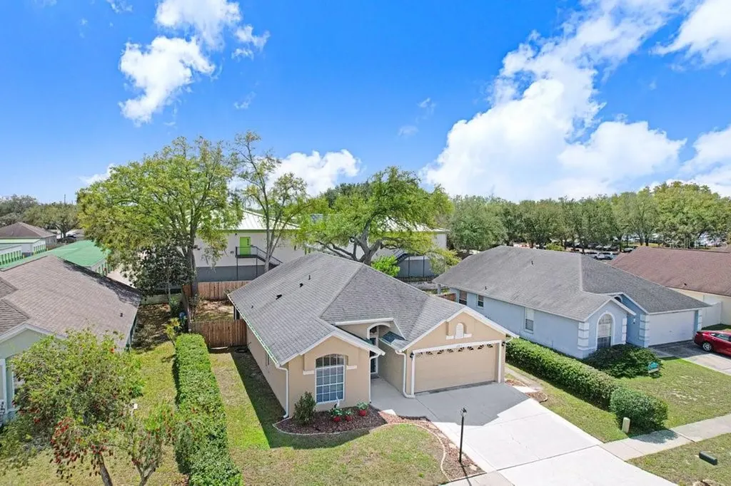 28912 Burke Mill Place Wesley Chapel FL 33545