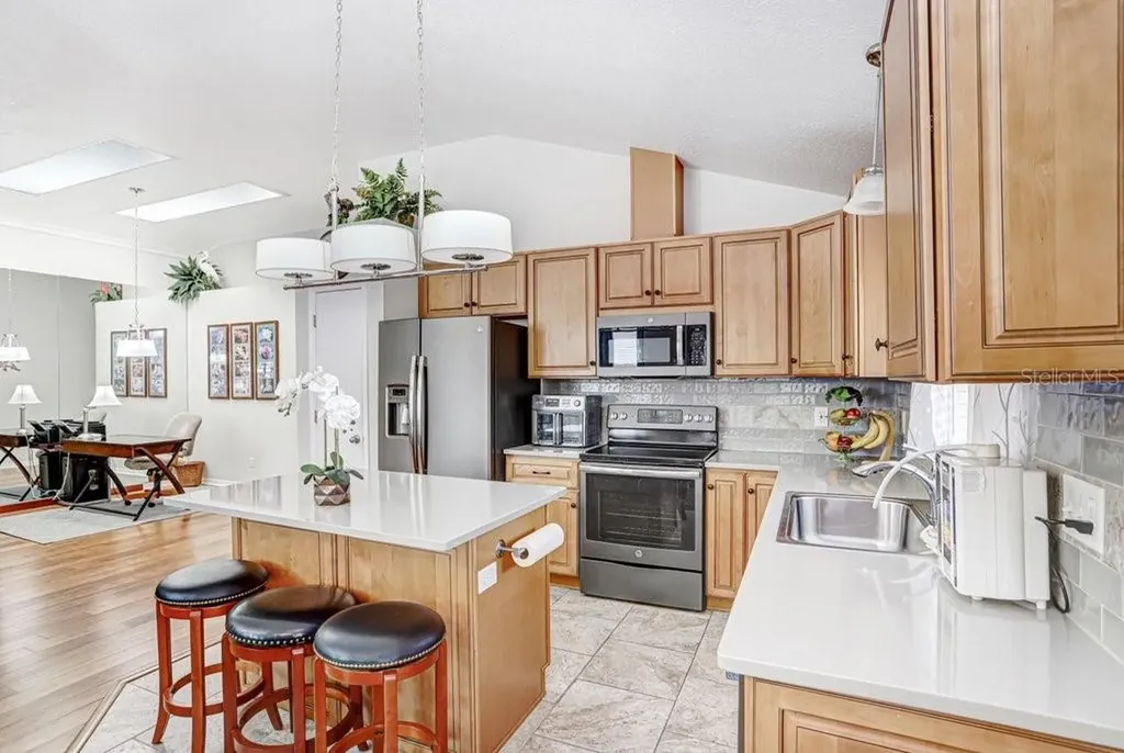 28912 Burke Mill Place Wesley Chapel FL 33545