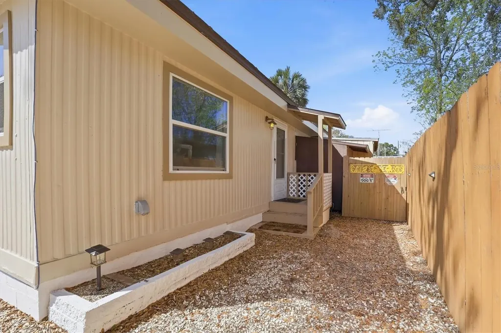 5527 Darlene Street Weeki Wachee FL 34607