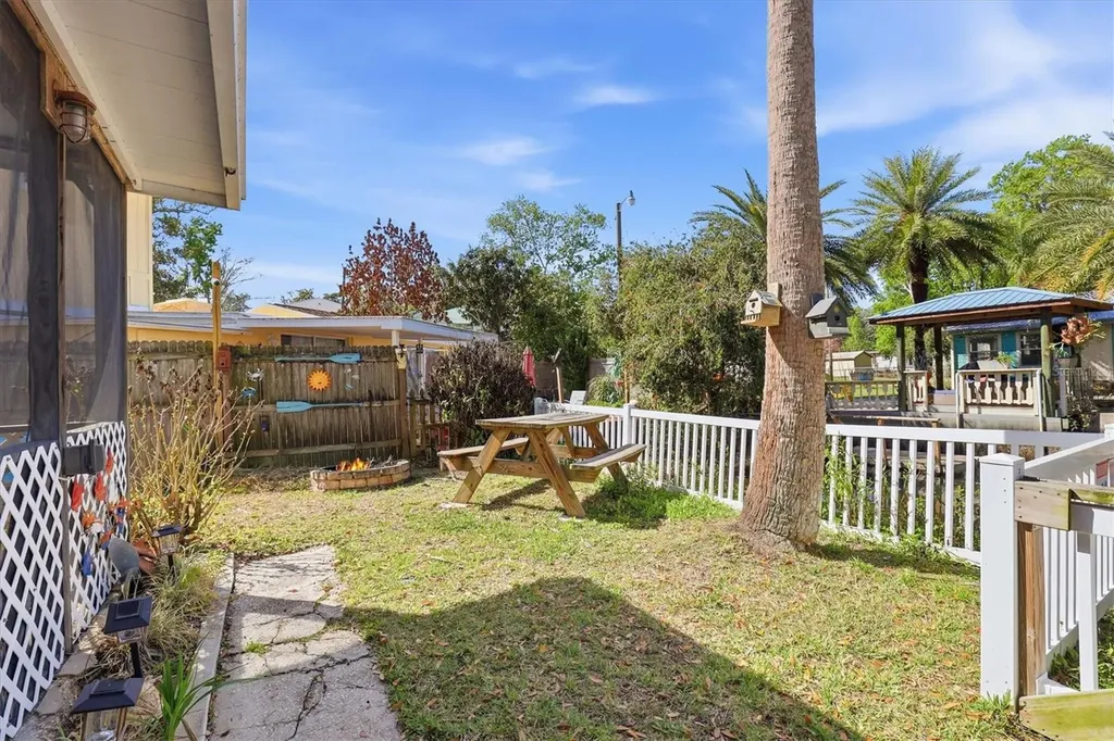 5527 Darlene Street Weeki Wachee FL 34607
