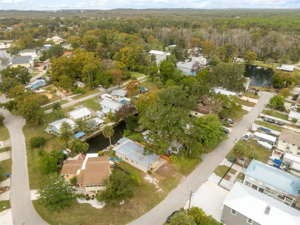 5527 Darlene Street Weeki Wachee FL 34607