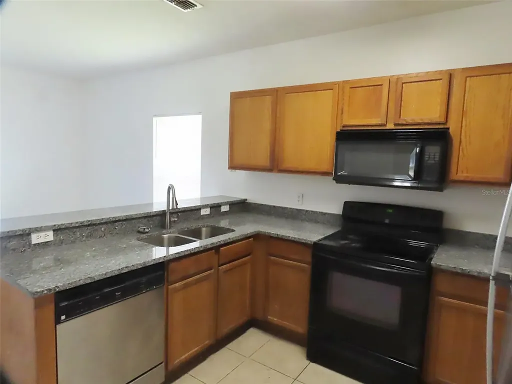 427 Wilton Circle Sanford FL 32773