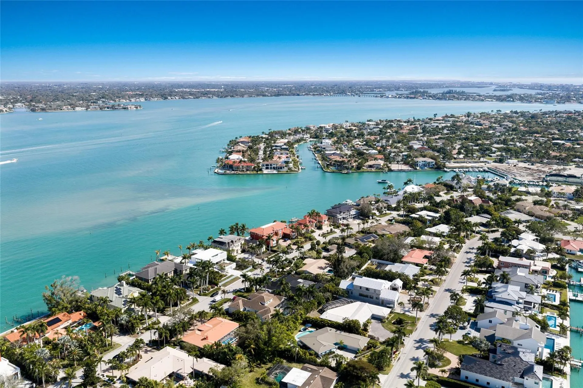 218 Robin Drive Sarasota FL 34236