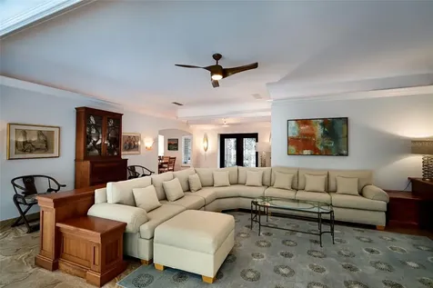 218 Robin Drive Sarasota FL 34236