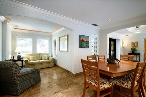 218 Robin Drive Sarasota FL 34236