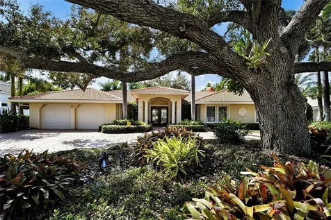 218 Robin Drive Sarasota FL 34236
