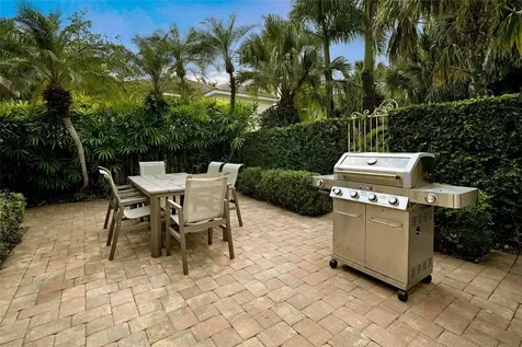 218 Robin Drive Sarasota FL 34236