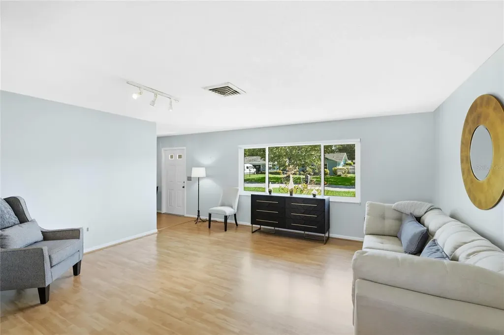 1908 49th Street W Bradenton FL 34209