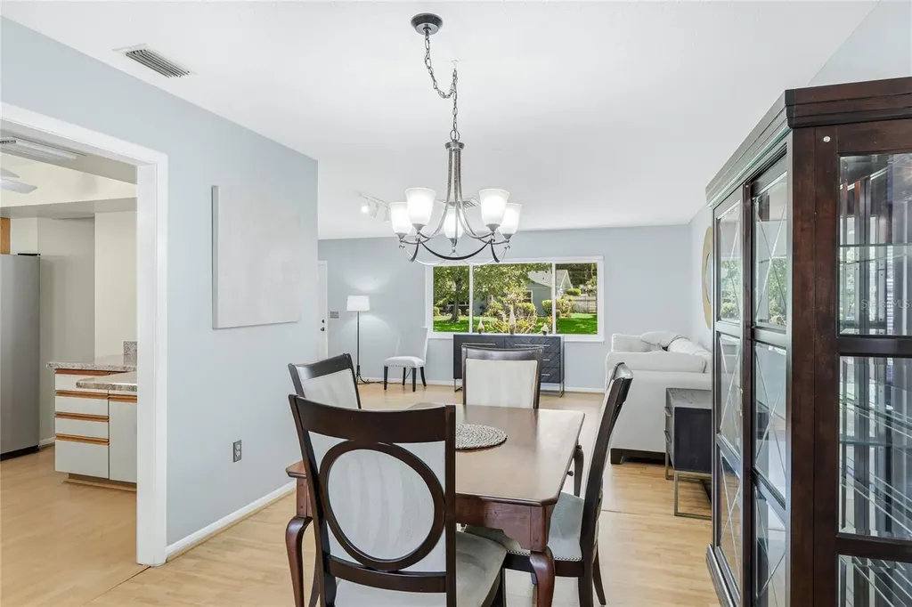 1908 49th Street W Bradenton FL 34209