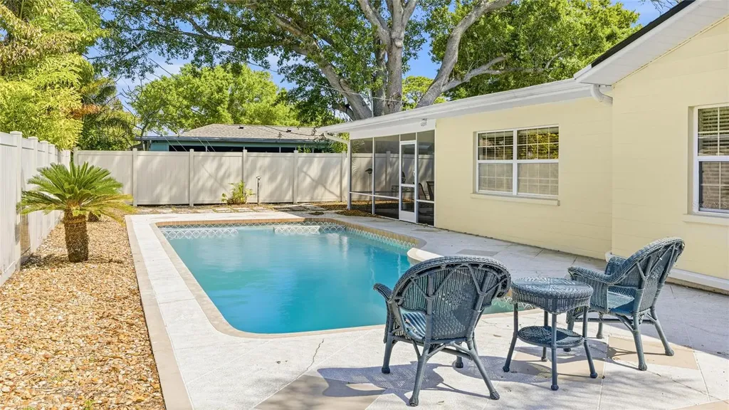 1908 49th Street W Bradenton FL 34209