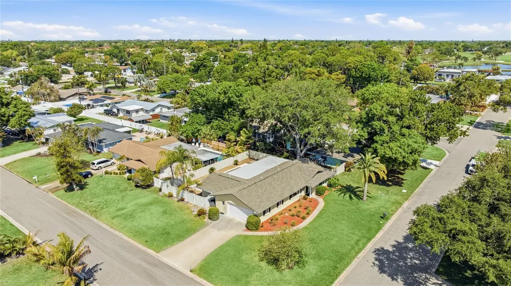 1908 49th Street W Bradenton FL 34209