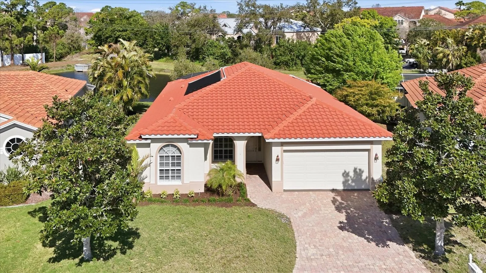 Sarasota FL, 8876 Huntington Pointe Drive