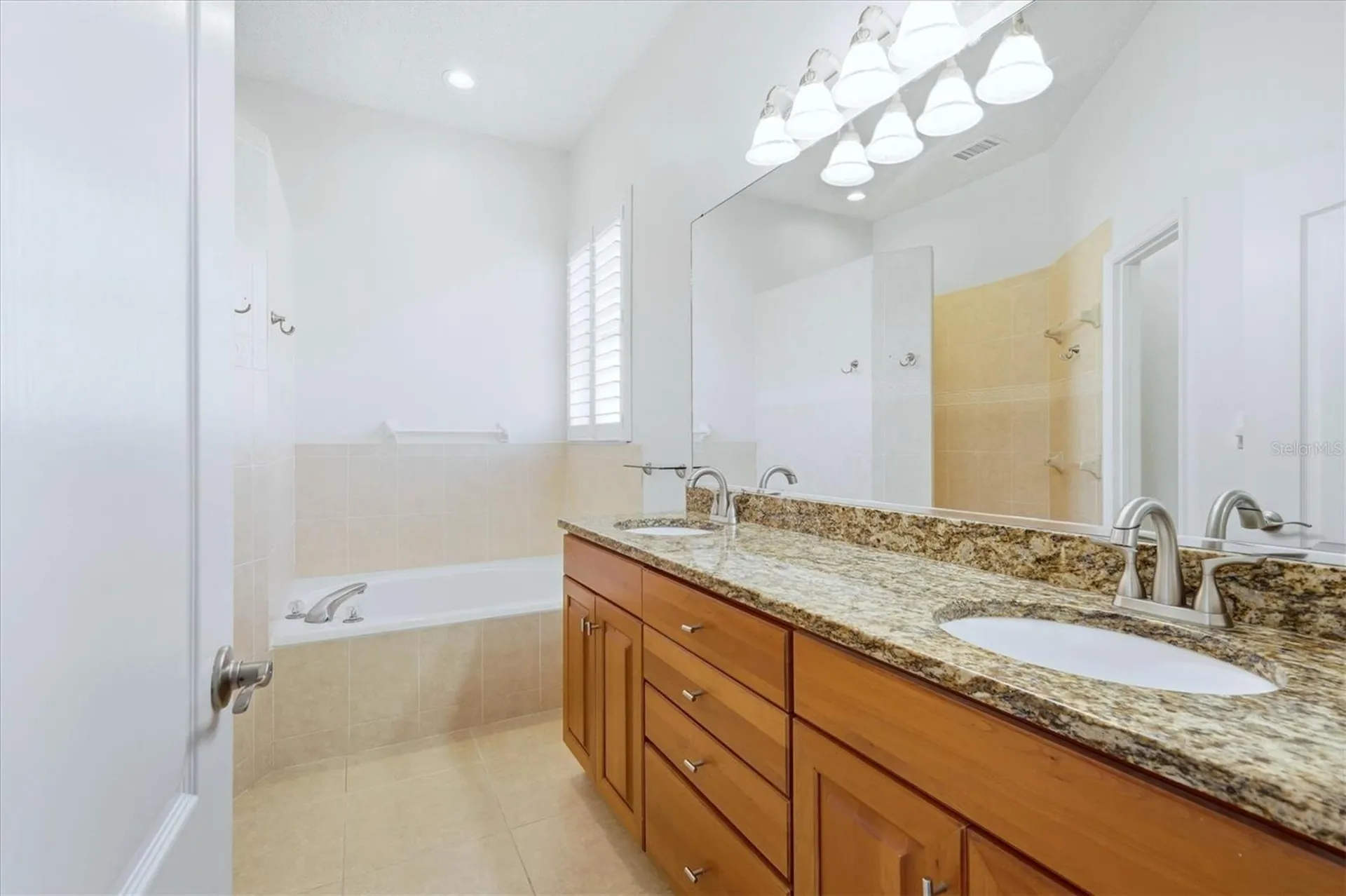 8876 Huntington Pointe Drive Sarasota FL 34238