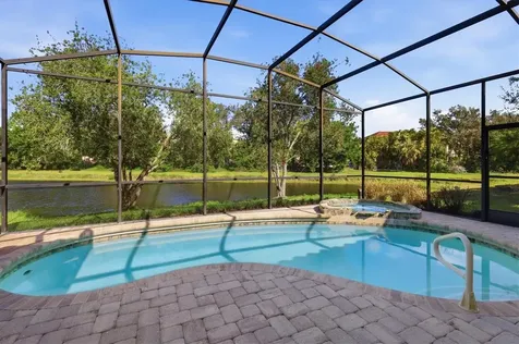 8876 Huntington Pointe Drive Sarasota FL 34238
