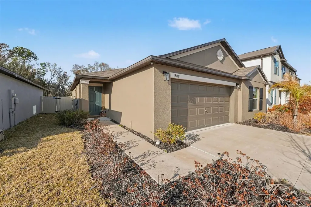 1808 Red Loop Lakeland FL 33801