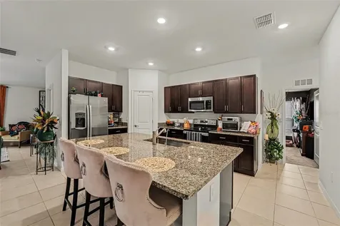 1808 Red Loop Lakeland FL 33801