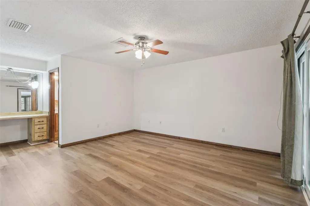 35025 Raintree Drive Fruitland Park FL 34731