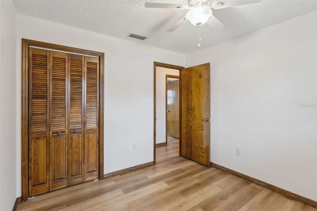 35025 Raintree Drive Fruitland Park FL 34731