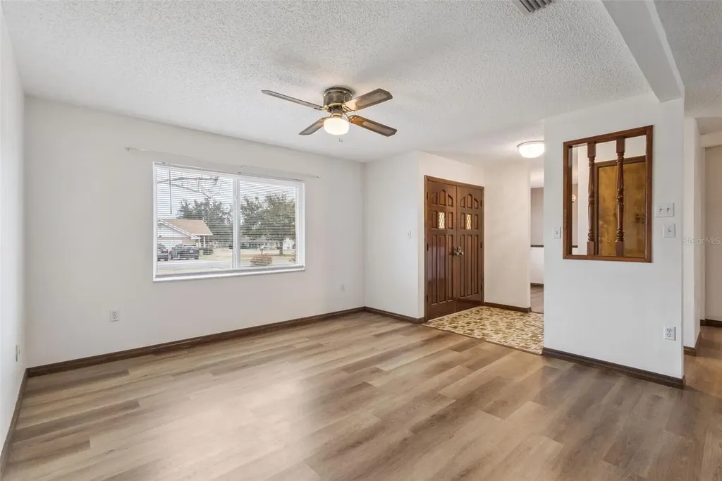 35025 Raintree Drive Fruitland Park FL 34731