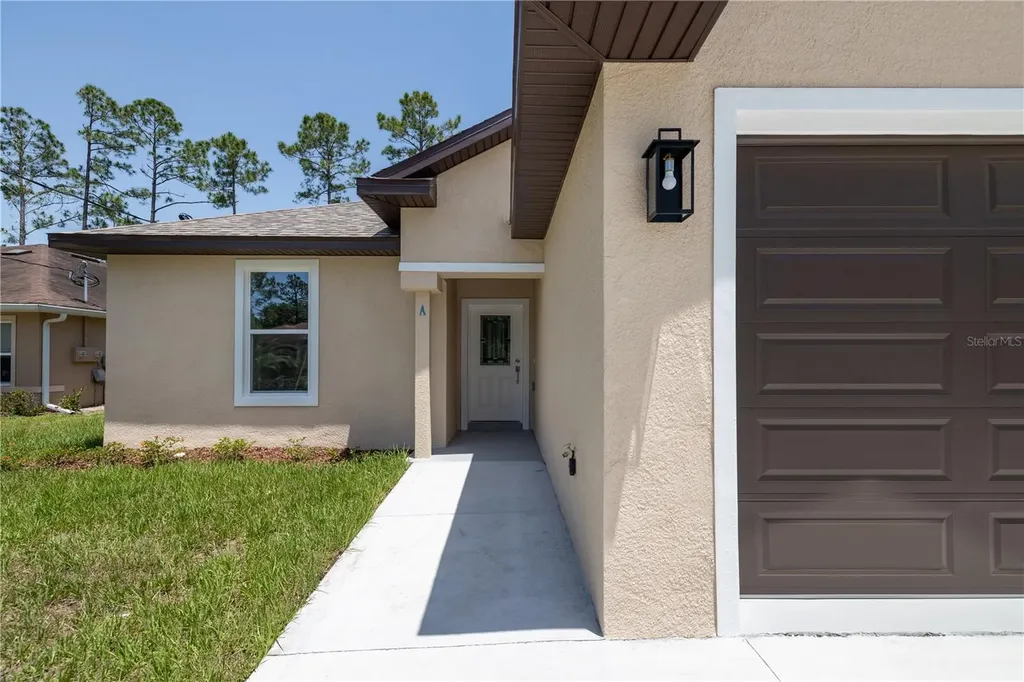 37 Regent Lane Palm Coast FL 32164