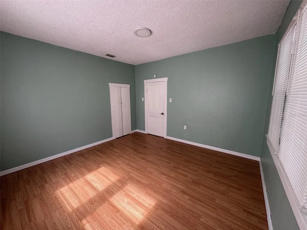 8516 N 12th Street Tampa FL 33604