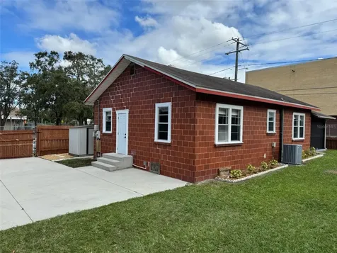 8516 N 12th Street Tampa FL 33604
