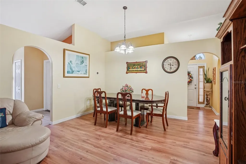 2315 Belfry Way Mascotte FL 34753