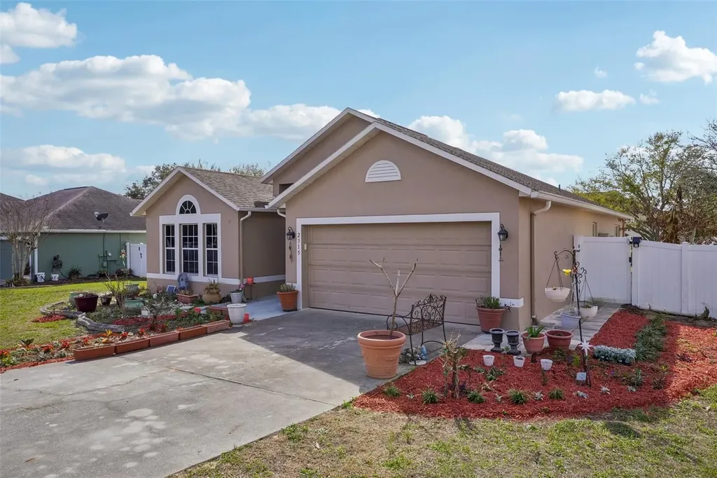 2315 Belfry Way Mascotte FL 34753