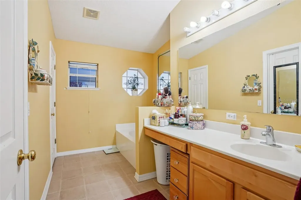 2315 Belfry Way Mascotte FL 34753
