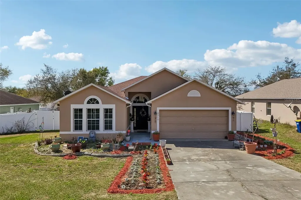 2315 Belfry Way Mascotte FL 34753