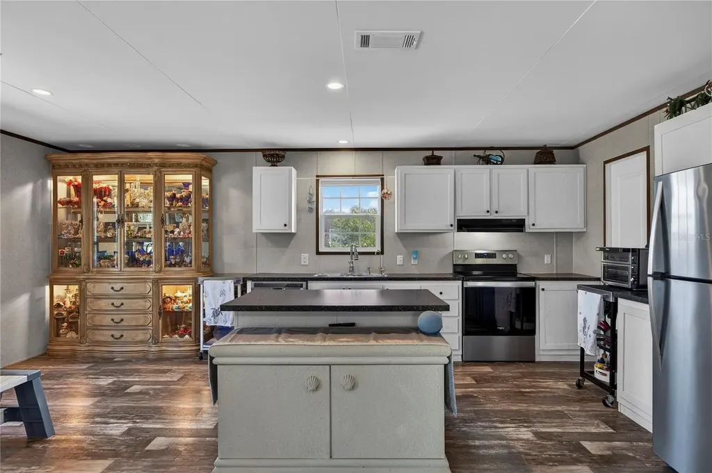 185 Coleman Street Edgewater FL 32141