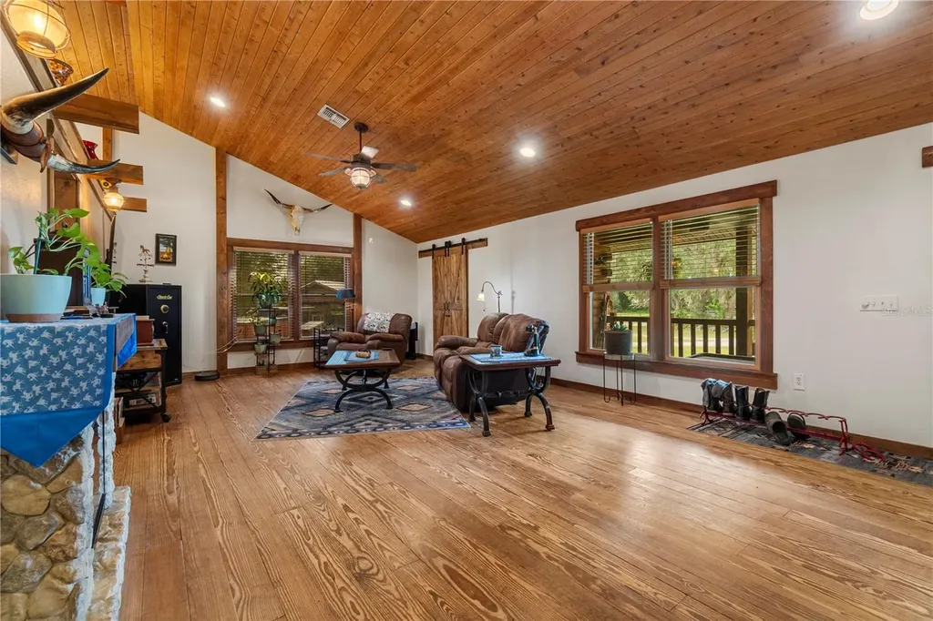 4292 SW 73 Trail Bushnell FL 33513
