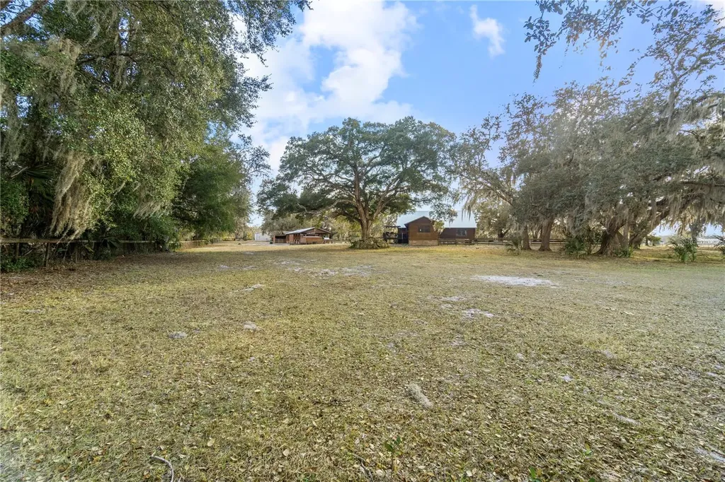 4292 SW 73 Trail Bushnell FL 33513