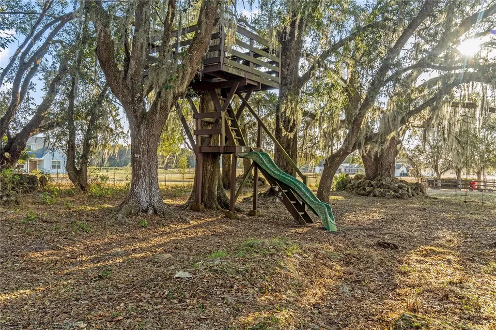 4292 SW 73 Trail Bushnell FL 33513