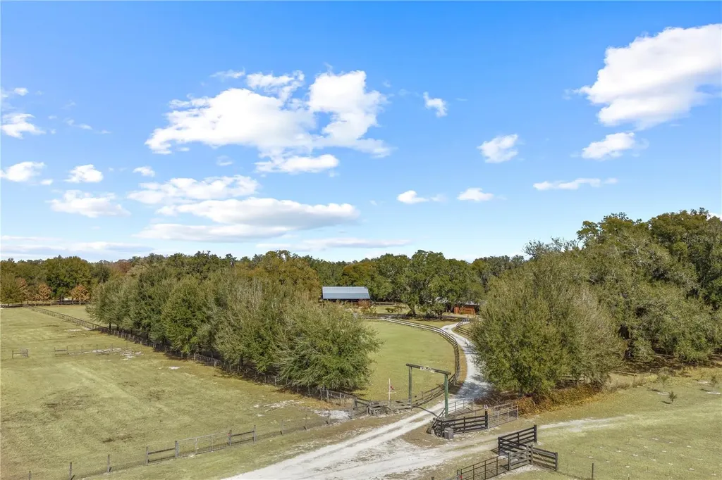 4292 SW 73 Trail Bushnell FL 33513