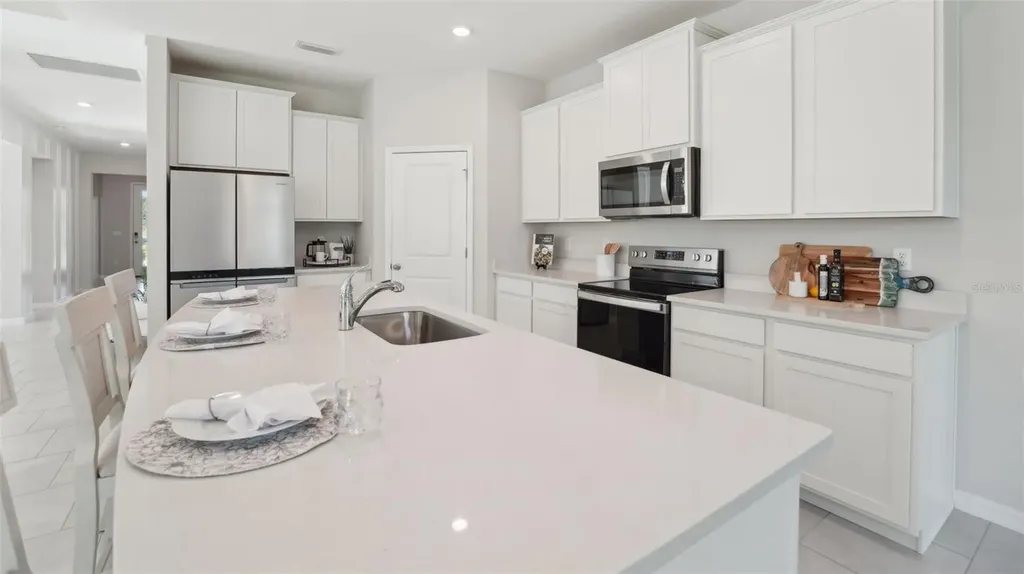 2117 Stratten Drive Zephyrhills FL 33541