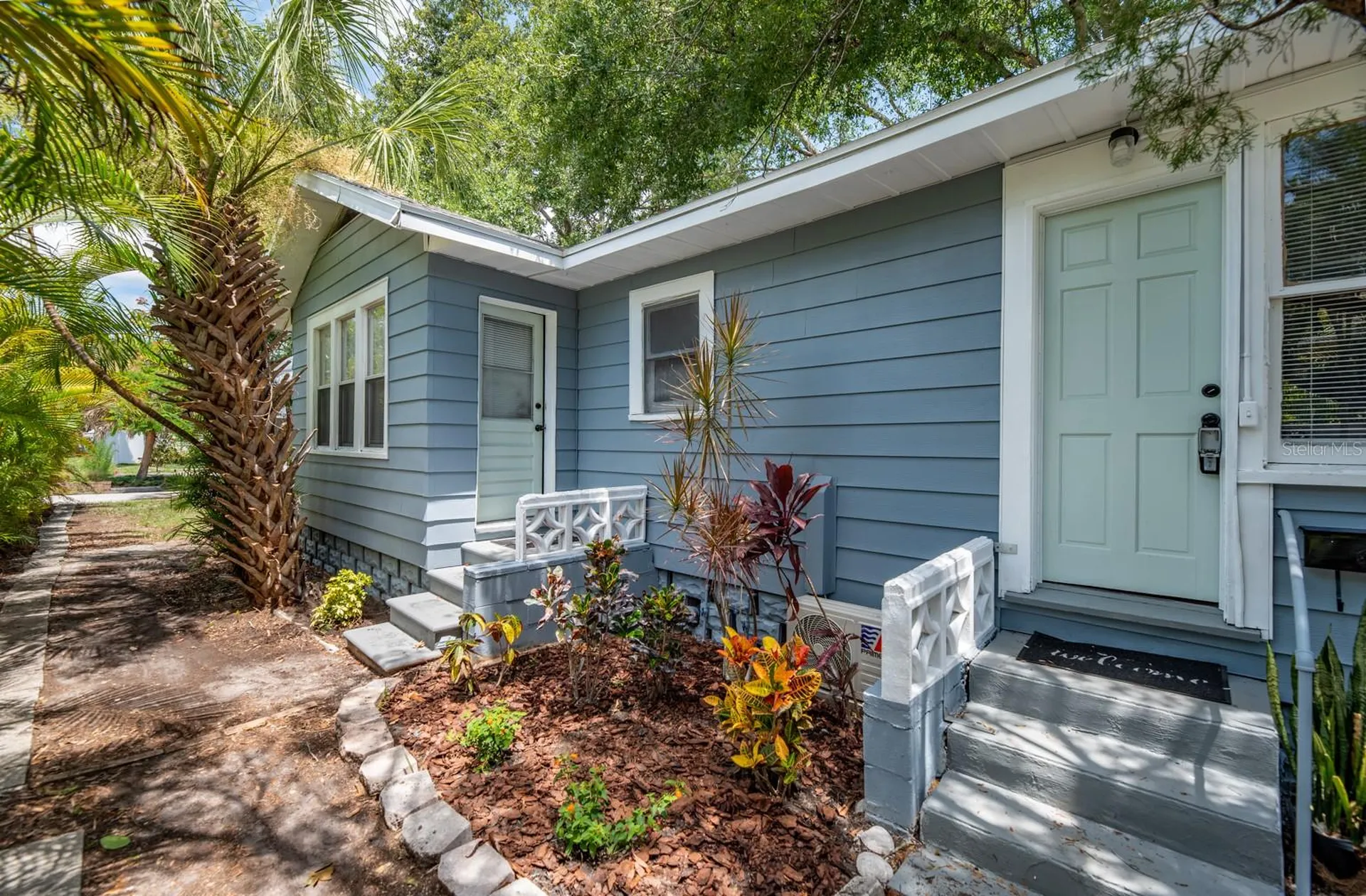 945 13th Street N St Petersburg FL 33705